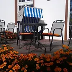 Haus Am Teich 3*