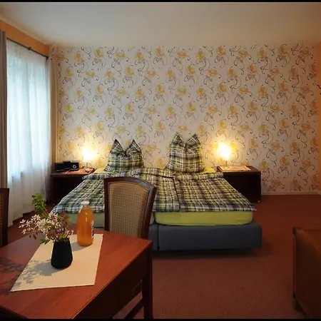 Haus Am Teich Guest house